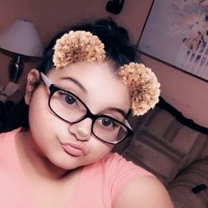 Meet your Posher, Marcela